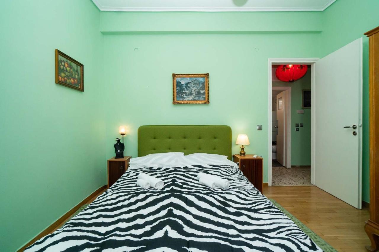 Acropolis View Vintage Style Apartment In Koukaki Athens Exterior photo