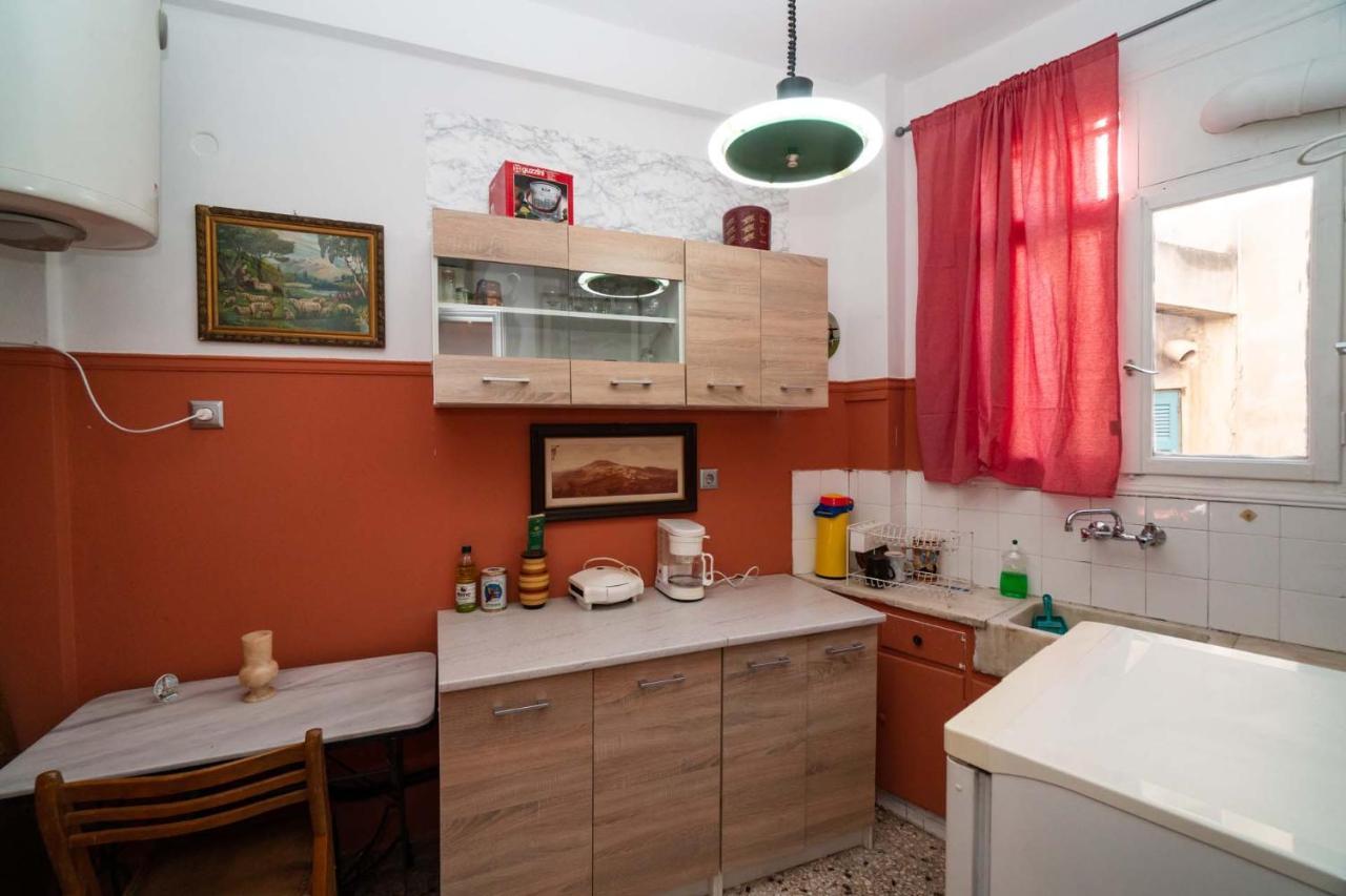 Acropolis View Vintage Style Apartment In Koukaki Athens Exterior photo